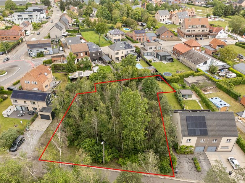 Bent u op zoek naar een&amp;nbsp;ruim perceel voor de bouw van uw droomwoning&amp;nbsp;en dit op een&amp;nbsp;rustige, maar vlot bereikbare locatie in Werchter? D