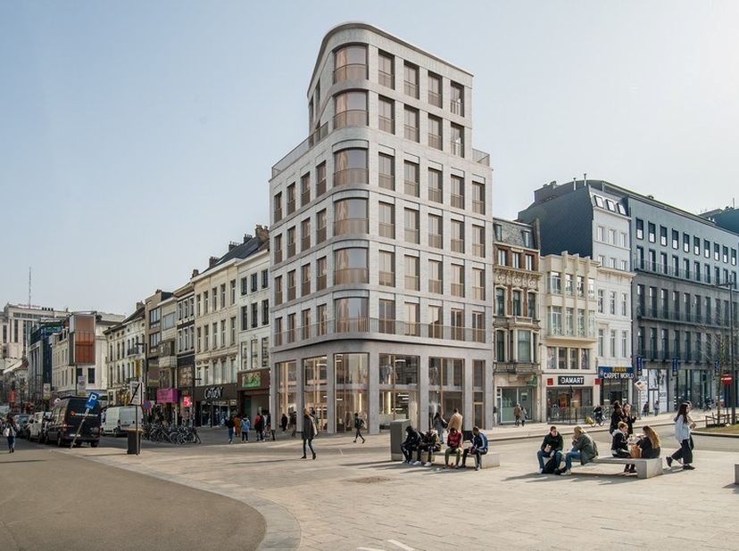 292m² nieuwbouw duplexkantoor (146m² kantoor op tweede en 146m² op derde verdieping via interne trap) in het prestigieuze gebouw Lennert Van Leemput<b