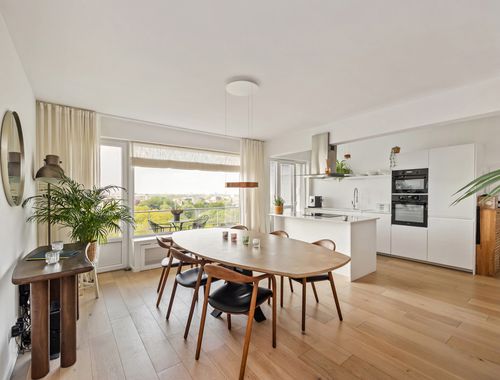                                         Appartement à vendre à Berchem, € 309.000
