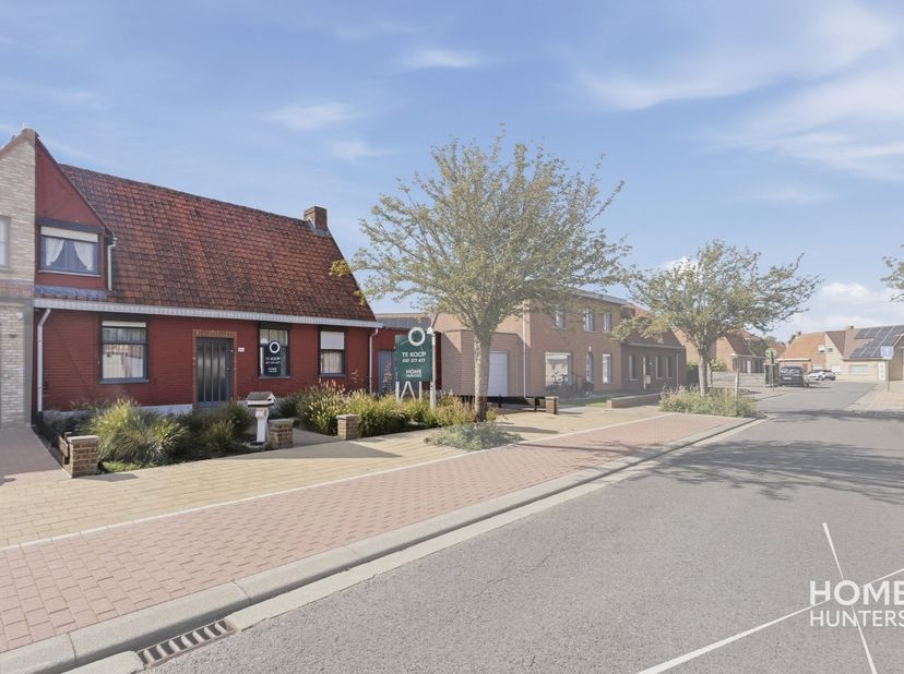 Huis te koop in Ligywijk 119,
                    8900 Ieper