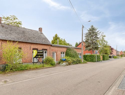                                         Maison à vendre à Olen, € 214.000
