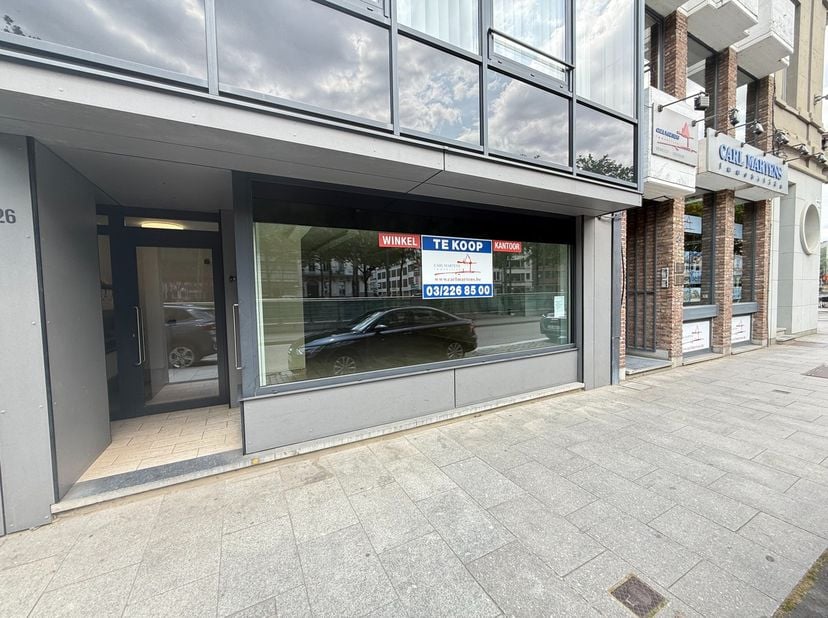 Bien professionnel à vendre
                    à 2000 Antwerpen