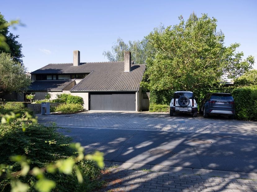 In de www.sint-denijseweg44.be (url kopiëren en plakken indien doorklikken niet lukt) in Kortrijk stellen we jou graag deze topwoning voor.&amp;nbsp; Een