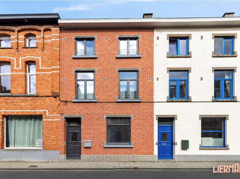 Huis te koop in Eugeen Bosteelsstraat 46,
                    9300 Aalst