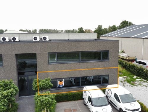                                         Kantoorruimte te huur in Assenede, € 625
