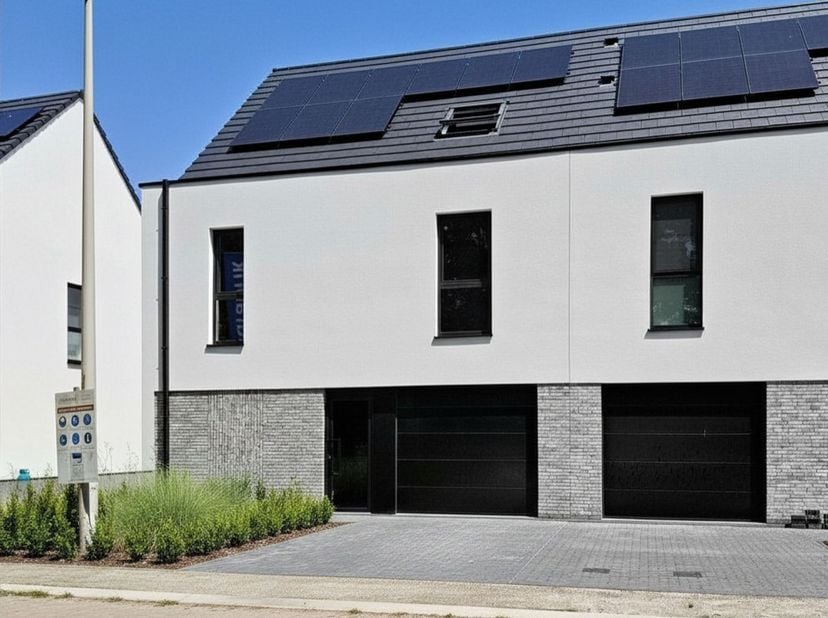 Energieneutrale (E-peil = - 9!) nieuwbouwwoning op een perceel van 323 m² is gelegen in een nieuwe straat zonder doorgaand verkeer.&amp;nbsp; Deze halfope
