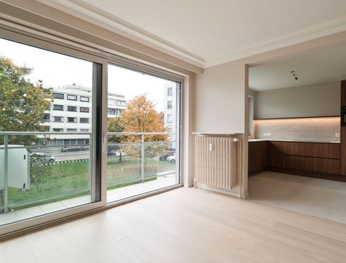                                         Appartement te koop in Sint-Andries, € 335.000
