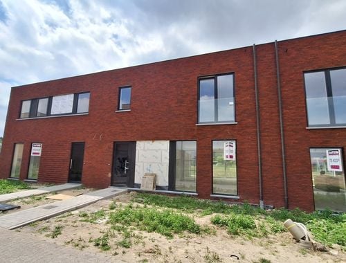                                         Maison deux facades à vendre à Ieper, € 322.250
