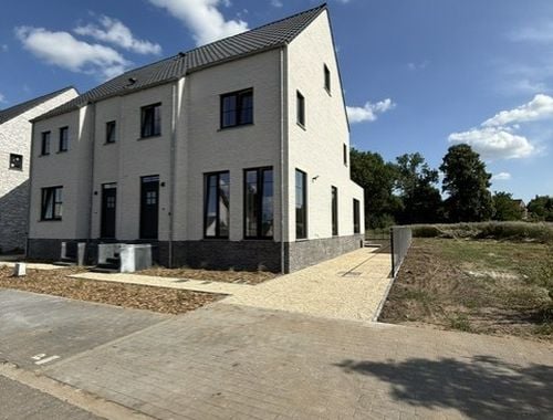                                         Villa te koop in Tessenderlo, € 420.000
