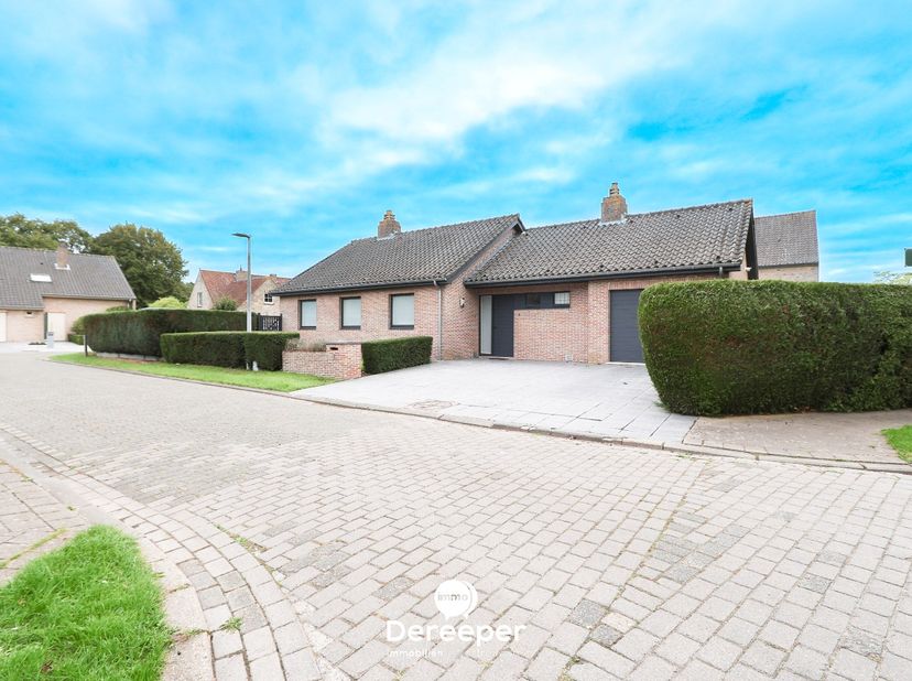 Huis te huur in Wilgenwad 2,
                    8200 Sint-Andries