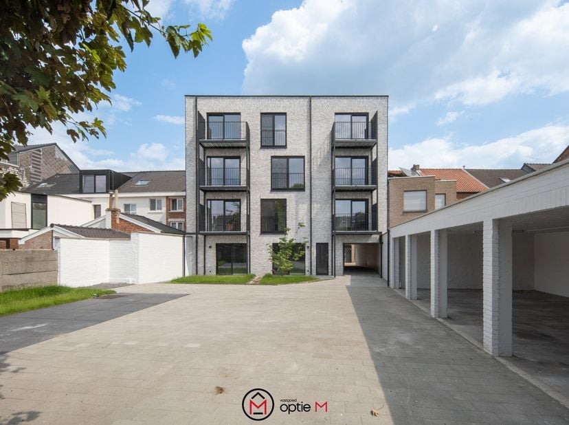 Welkom in het bruisende centrum van Hasselt, waar comfort, stijl en duurzaamheid samenkomen in een gloednieuw woonproject. Deze compacte maar complete