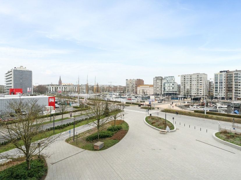 Appartement te koop in Ernest Feysplein 2 bus 0303,
                    8400 Oostende