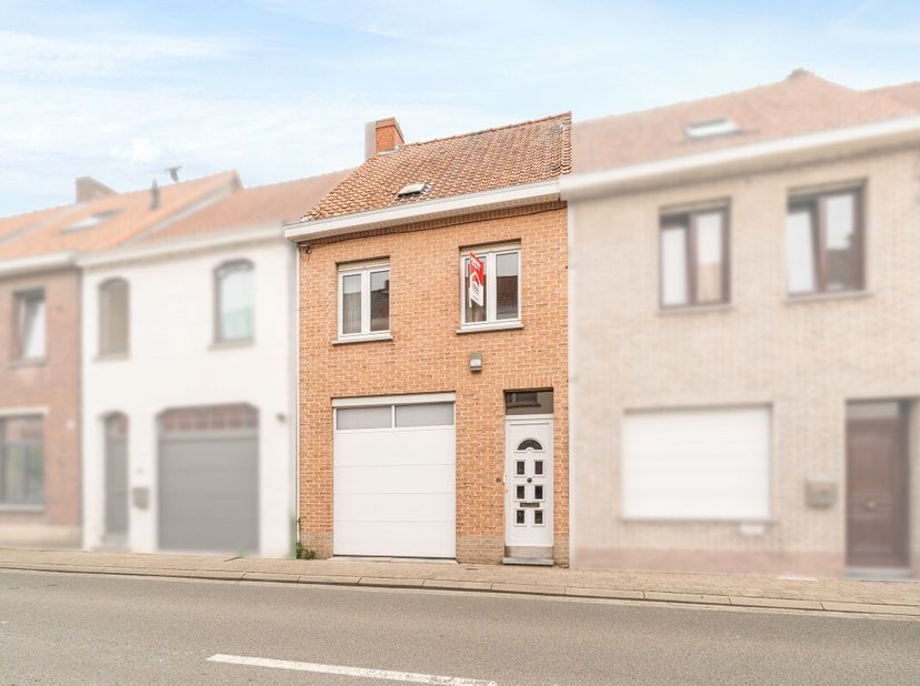 Huis te koop in Veldm. Montgomerystraat 98,
                    8520 Kuurne