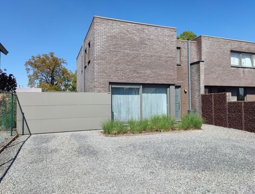                                         Maison unifamiliale à vendre à Neeroeteren, € 395.000
