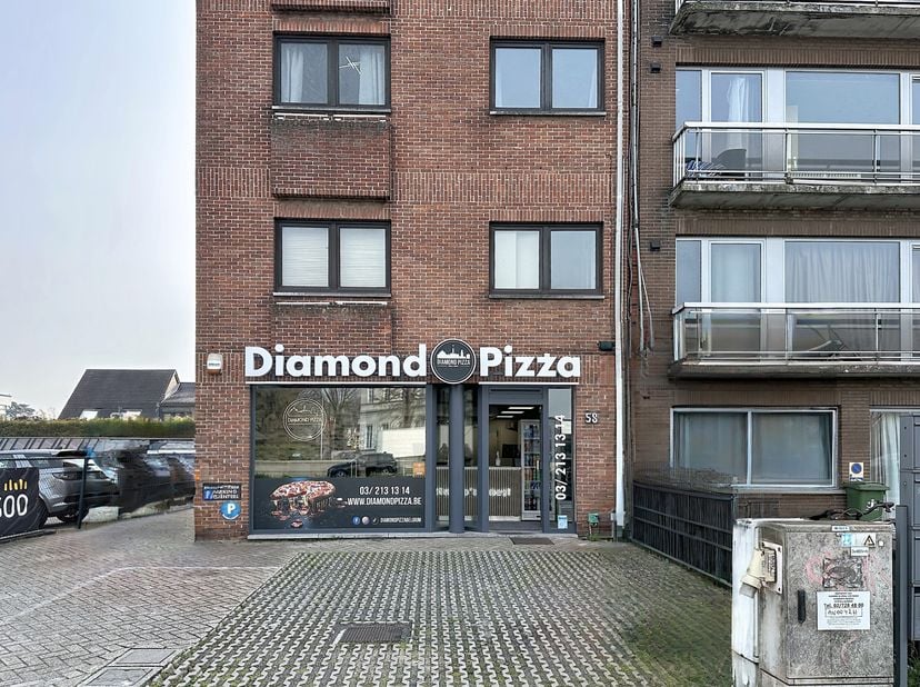 Bedrijfsvastgoed te koop in Antwerpsesteenweg 58,
                    2630 Aartselaar