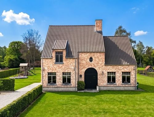                                         Villa te koop in Westmeerbeek, € 990.000
