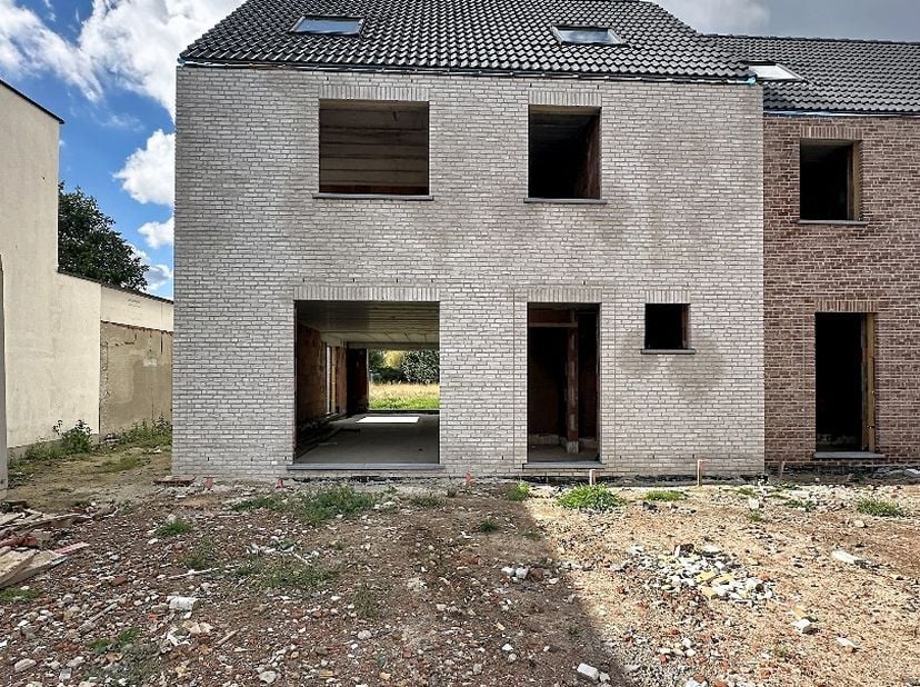 Huis te koop in Westmeetstraat 21,
                    8680 Koekelare