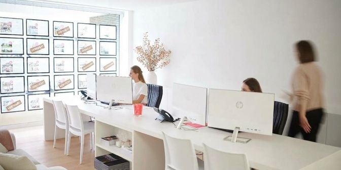Bien professionnel à vendre à H. Spilleboutdreef 56-58, 8800 Roeselare