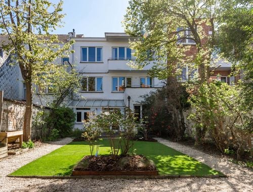                                         Appartementsgebouw te koop in Elsene, € 1.225.000
