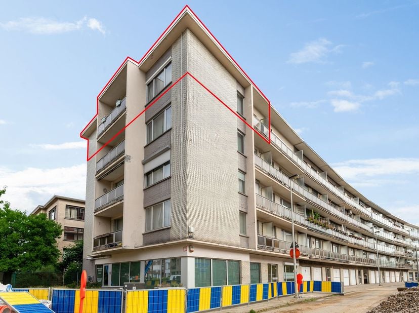 Appartement te koop in Boekenberglei 22 bus 402,
                    2100 Deurne