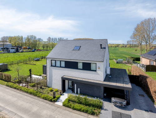                                        Villa te koop in Herfelingen, € 799.000
