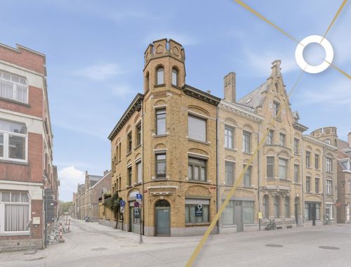                                         Maison à vendre à Ieper, € 389.000
