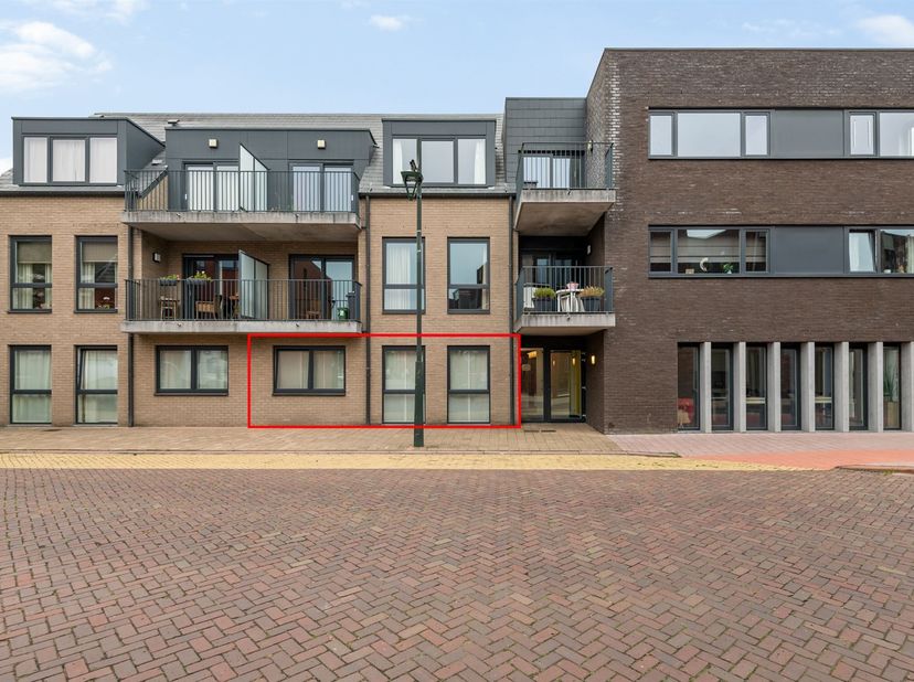 Service flat  in Arendonk<br />
<br />
Ligging: <br />
Deze serviceflat bevindt zich op een gunstige locatie, nabij het centrum van Arendonk, waar