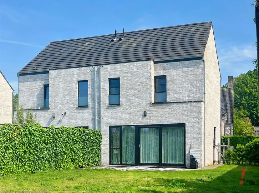 Huis te koop in Varsenareweg 27 bus A,
                    8490 Jabbeke