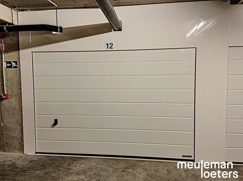 Garage te koop in Kortrijksestraat 47 bus G12,
                    8020 Oostkamp