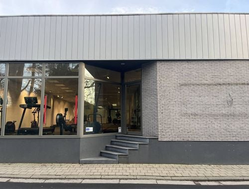                                         Kantoor te huur in Oudenaarde, € 675
