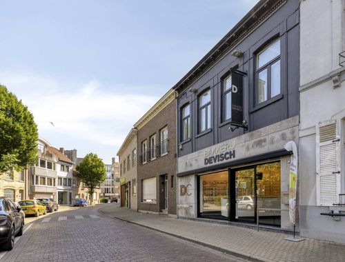                                        Handelspand met woonst te koop in Gistel, € 515.000
