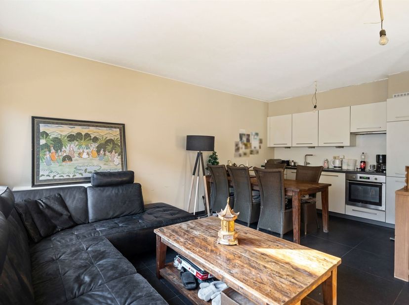 Charmant appartement in het centrum van Wachtebeke ideaal voor starters of investeerders!<br />
<br />
Dit instapklare appartement verwelkomt u met