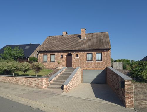                                         Villa te koop in Walsbets, € 359.000
