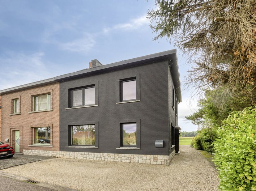 Huis te koop in Larestraat 7,
                    3360 Lovenjoel
