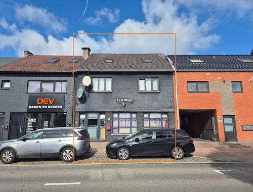                                         Bien commercial à louer à Mechelen-aan-de-Maas, € 1.300
