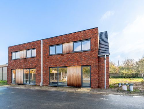                                        Maison jumelée à vendre à Poperinge, € 360.795
