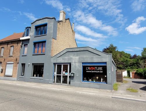                                         Bien commercial avec habitation à vendre à Assebroek, € 370.000
