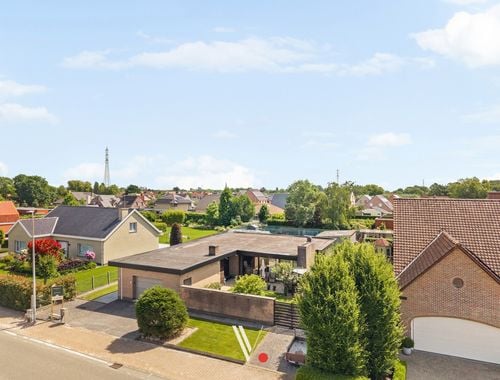                                         Bungalow à vendre à Izegem, € 410.000
