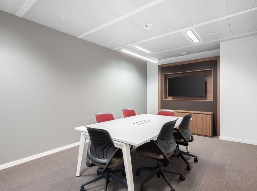 Volledig uitgerust privékantoor voor u en uw team in Regus West Basilix<br />
<br />
Dit aanbod omvat een eigen kantoorruimte met service voor 4 werkn