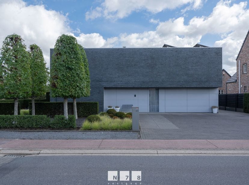 Huis te koop in Kantonsweg 107C,
                    3650 Rotem