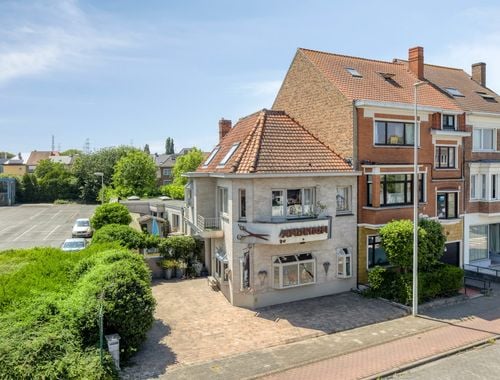                                         Maison à vendre à Sint-Pieters, € 289.000
