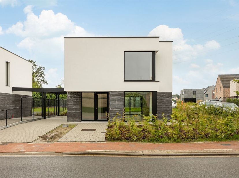 Aan de rand van Wespelaar-dorp ligt deze nagelnieuwe halfopen bebouwing (BEN-woning) met 4 kamer, een volledig aangelegde tuin, inclusief haagbeuk, gr