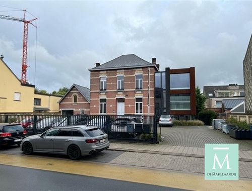                                         Complexe de bureaux à louer à Sint-Katelijne-Waver, € 1.400
