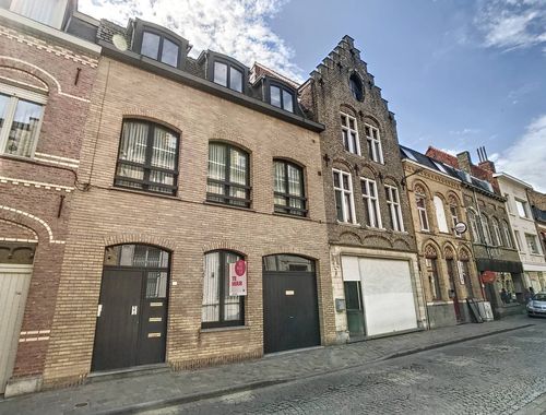                                         Attique à louer à Ieper, € 625
