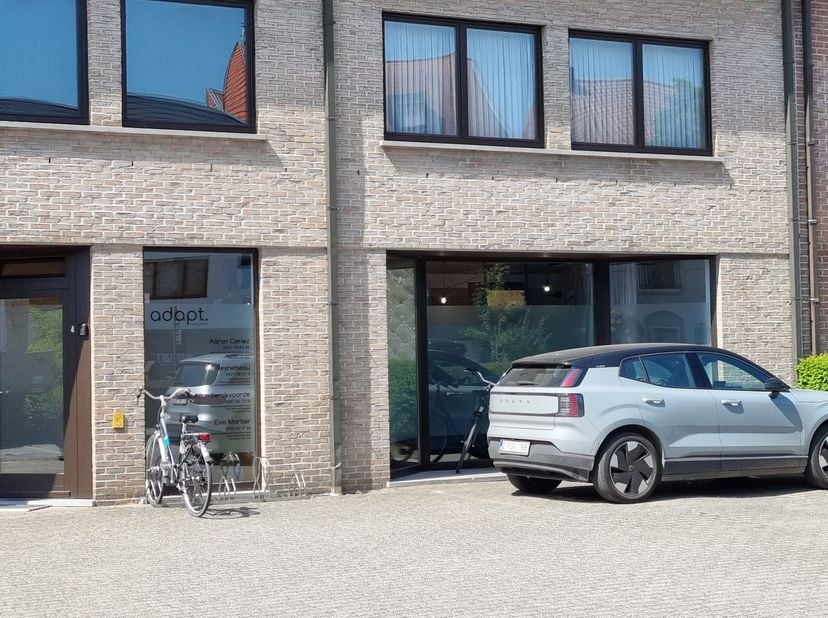 Bien professionnel à louer
                    à 9041 Oostakker