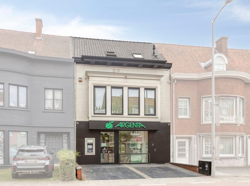 Appartement te koop in Oudenaardsesteenweg 44,
                    8500 Kortrijk