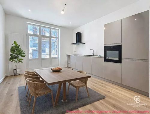                                         Maison deux facades à vendre à Ixelles, € 1.695.000
