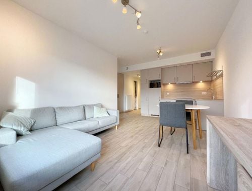                                         Appartement à louer à Louvain-la-Neuve, € 935
