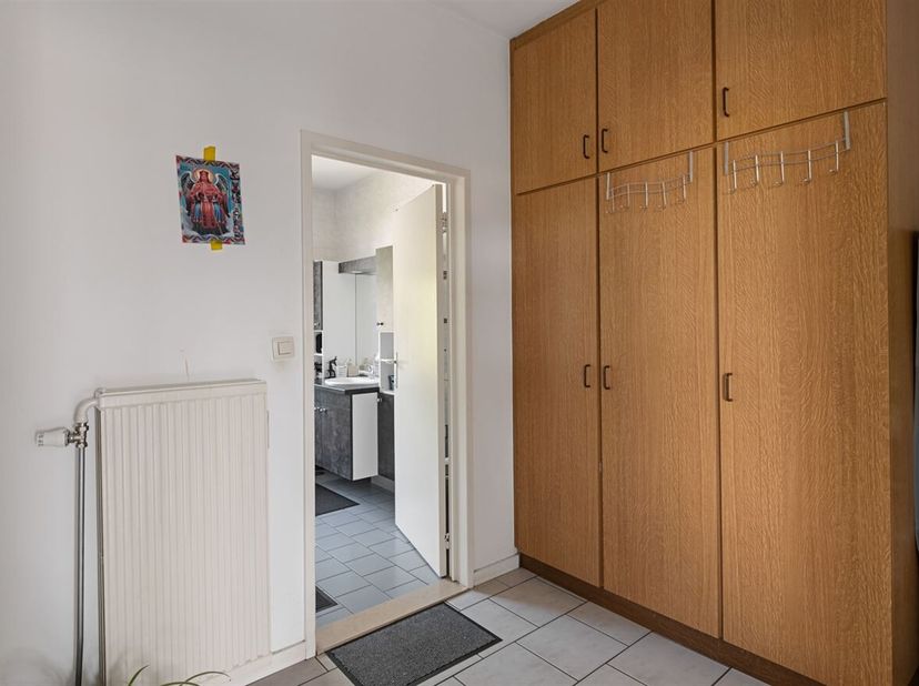 Openhuizendag op zaterdag 13 juni van 11u00 - 12u00<br />
Ruim appartement (+-130m²) met 2 slpks en terras!<br />
Dit verzorgde appartement is gelegen