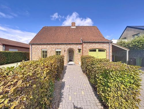                                         Villa à vendre à Hillegem, € 429.000
